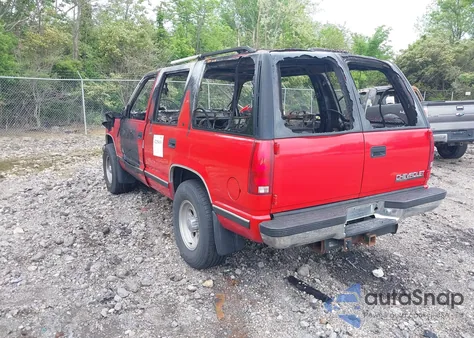 1996 Chevrolet Tahoe K1500 z USA, uszkodzony, nr VIN 1GNEK13R5TJ397114